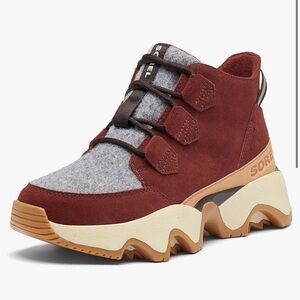 Sorel Kinetic Impact Caribou Women's Boots Size 8.5 NWT